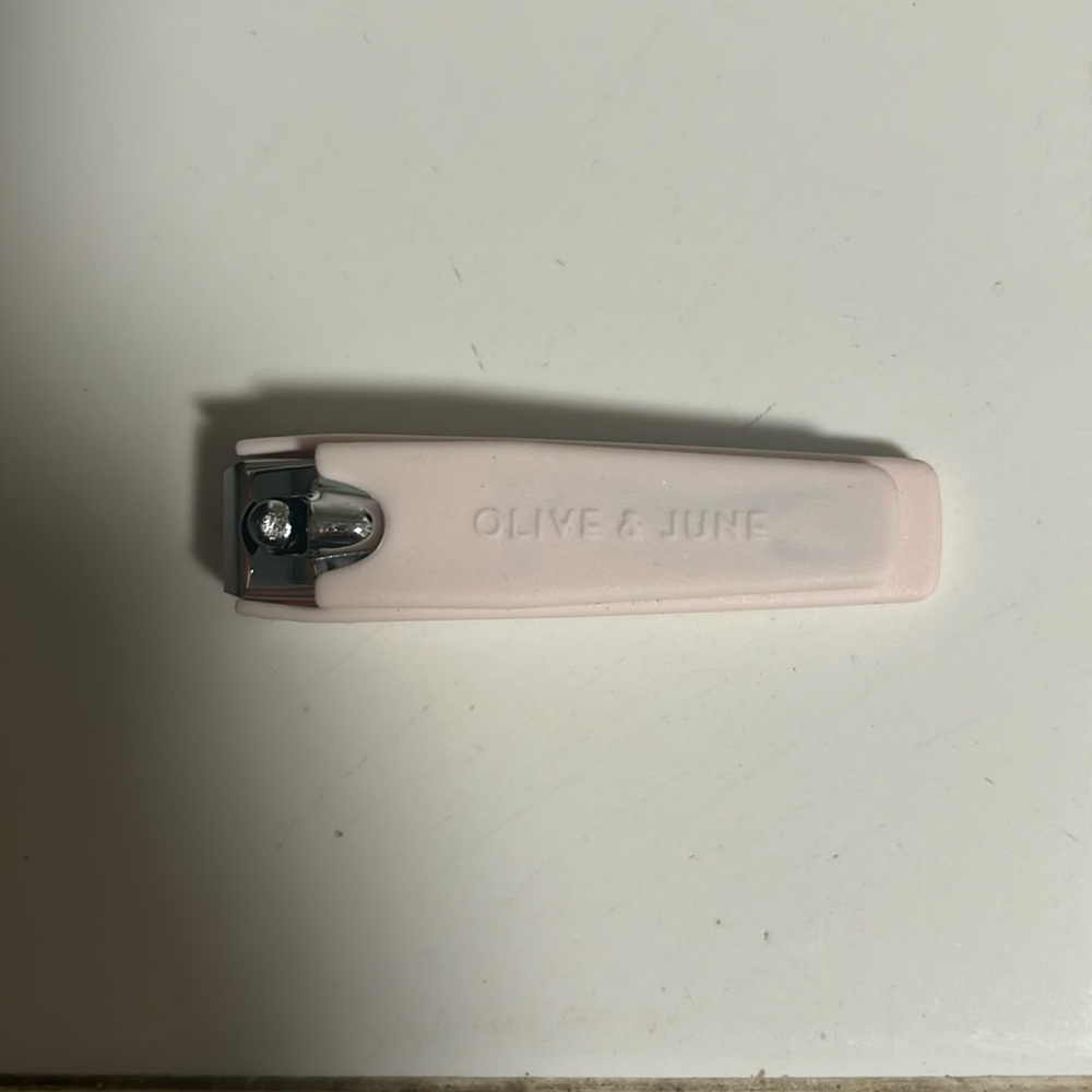 New, unused Olive & June nail clippers